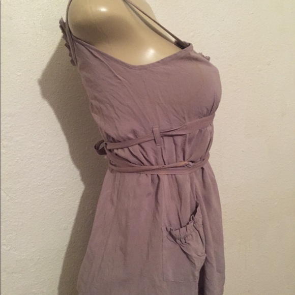 Akualani taupe wrap top* blouse* medium - Picture 5 of 8